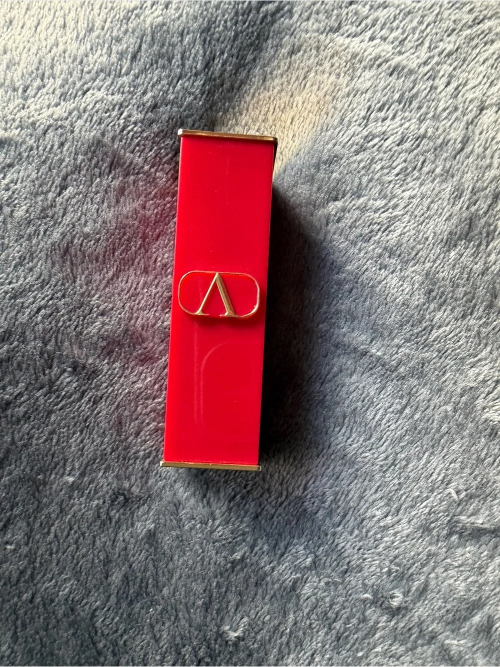 Rosso Valentino satin lipstick 400R